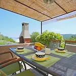 Mit Eigenem Pool Und Schoenem Meerblick By Interhome
